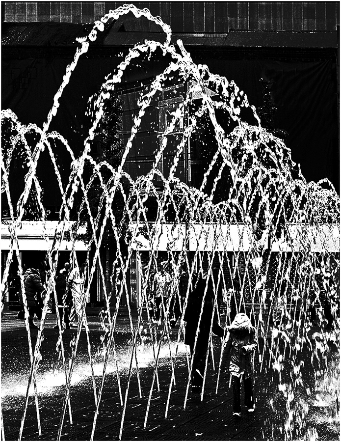 Street Fountains - Fernley Striblings